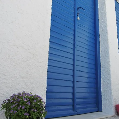Eos House Kímolos